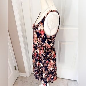 AMERICAN EAGLE OUTFITTERS FLORAL PRINT NAVY SUNDRESS